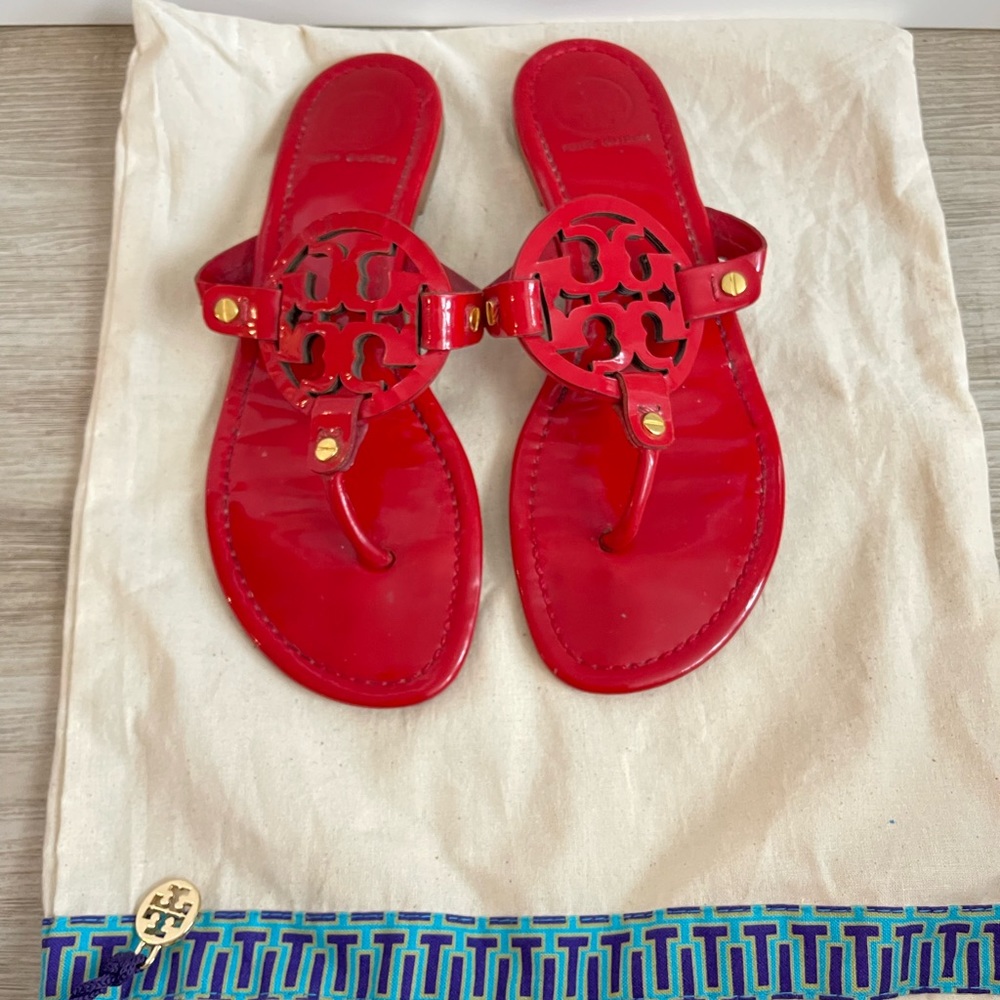TORY BURCH | Miller patent leather Sandals with Logo Size 8.5